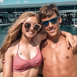 Meet your Posher, Jasmine